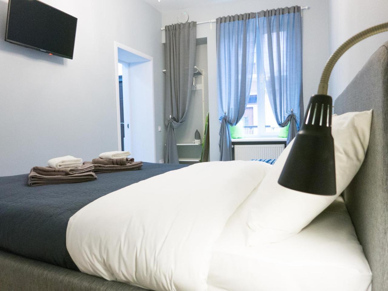 Apartament Snizhna 4 Lwów Zewnętrze zdjęcie